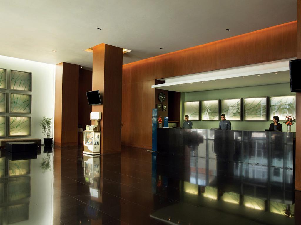 Novotel Bandung Exterior photo